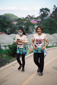 BIB: 8290, 8174
                            <button type="button" onclick="openModal(18895775)" class="btn btn-primary btn-sm float-right btn-popup" data-toggle="modal" data-target=".modal-high-quality">
                        <i class="fas fa-shopping-cart"></i> Add to Cart
                    </button>
                                            <button type="button" onclick="isThisMe(18895775, true)" class="btn btn-success btn-sm float-right btn-popup btn-isme hidden" data-toggle="tooltip" data-placement="bottom" title="นี่คือรูปของคุณใช่ไหม คลิกที่นี่เพื่อเอาเข้าอัลบั้ม">
                        <i class="fas fa-plus"></i> Add to album
                    </button>
                    <button type="button" onclick="isThisMe(18895775, false)" class="btn btn-warning btn-sm float-right btn-popup btn-isnotme hidden">
                        <i class="fas fa-ban"></i> Remove from album
                    </button>